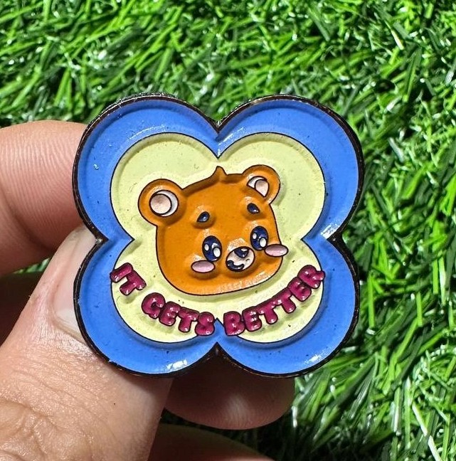 Pin Enamel Blacksoft1